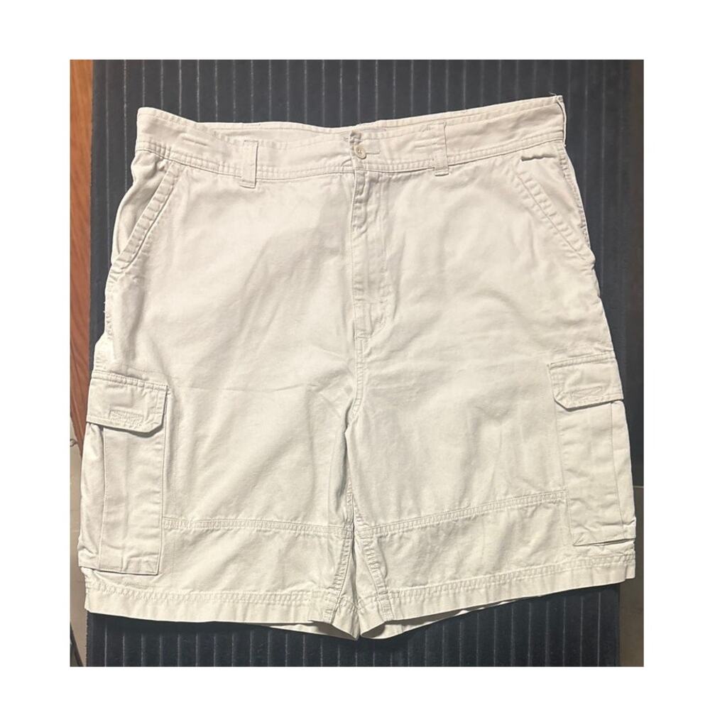 Sunriver Men’s Cargo Shorts Size 40 Khaki